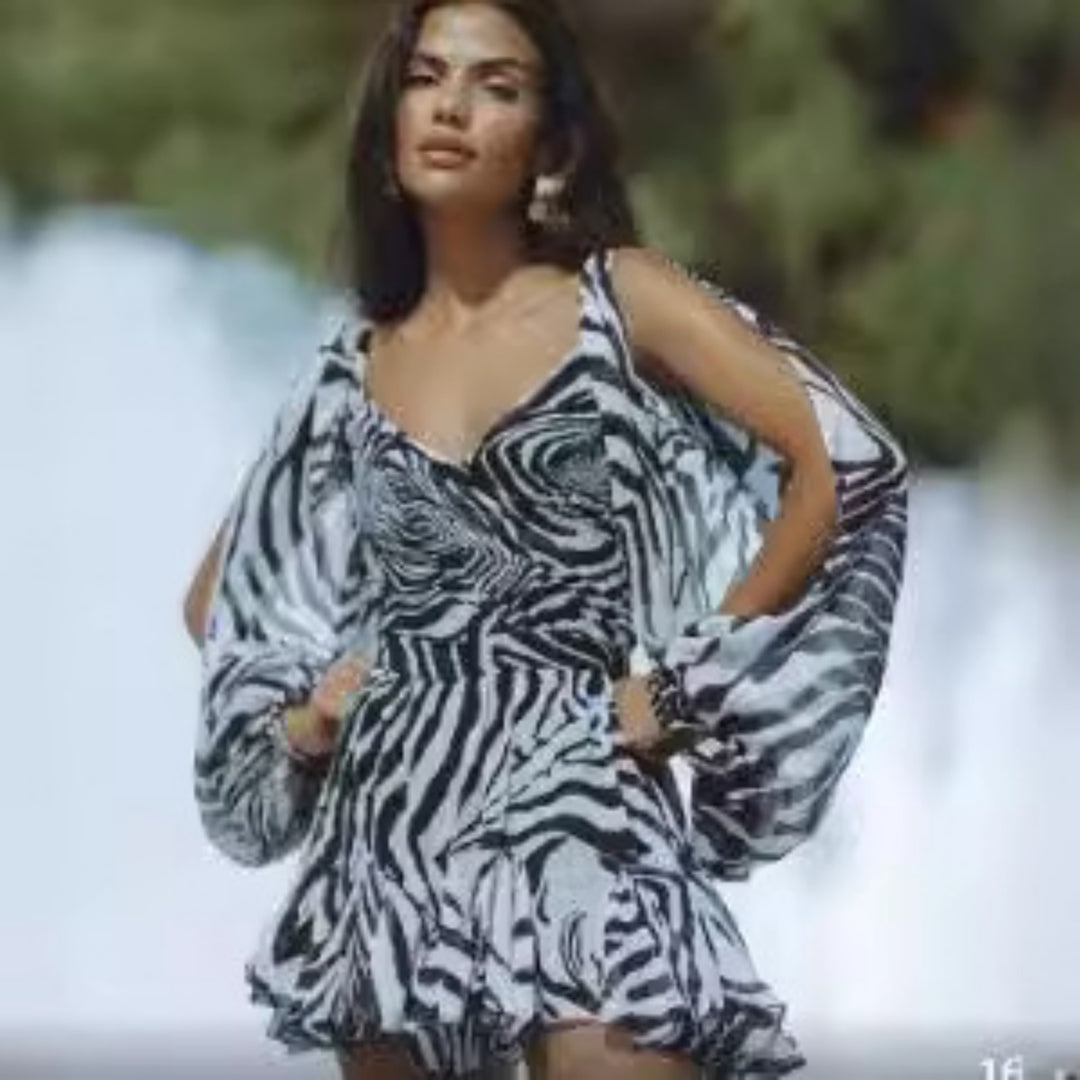 Heidi Mode | Langärmeliges Neckholder-Kleid aus Mesh
