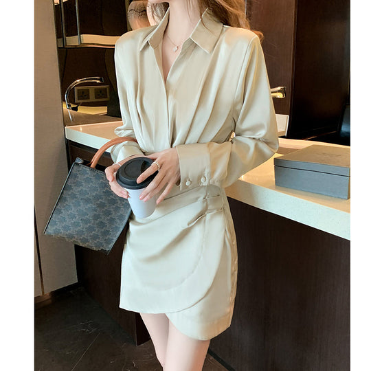 Heidi-Mode | Schlankes Fit Plissiertes Langarm V-Ausschnitt Hemdkleid