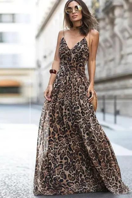 Heidi – Sommerkleid mit Leopardenmuster und V-Ausschnitt