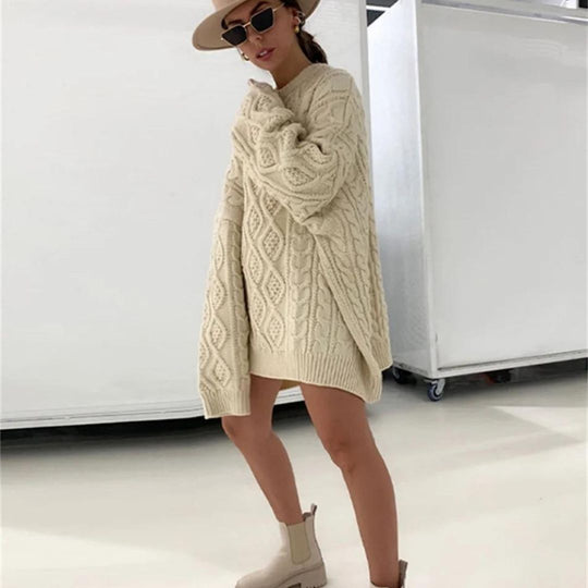 Heidi-Mode | Strickkleid mit Zopf Muster und Lockeren Schnitt