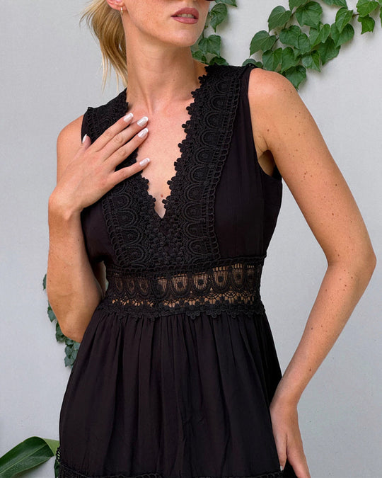 Heidi-Mode | Weiße Kleid mit Spitzenpaneelen