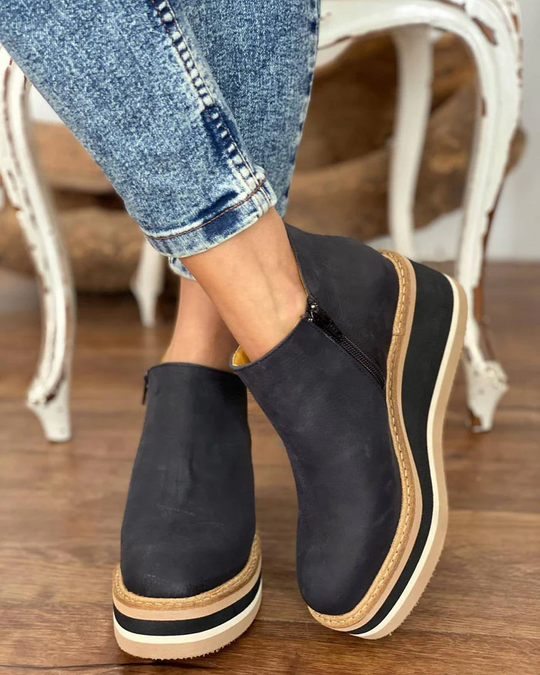 Heidi-Mode | Damen Leder Stiefeletten mit Keilabsatz und Reißverschluss