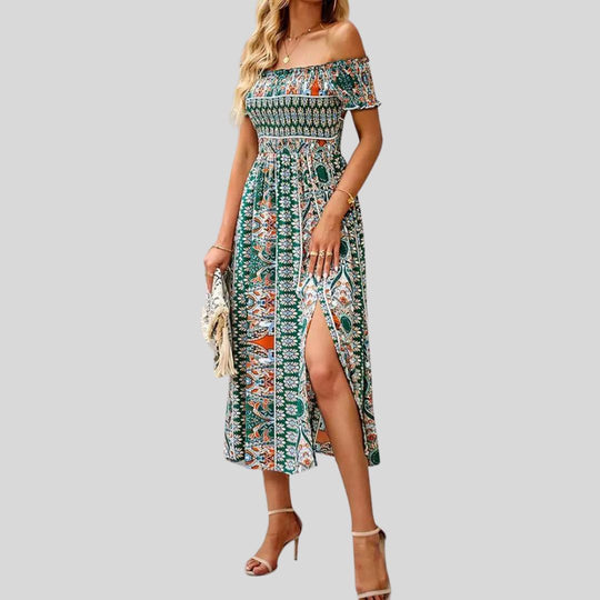 Langes Boho-Kleid mit freien Schultern und Rüschen