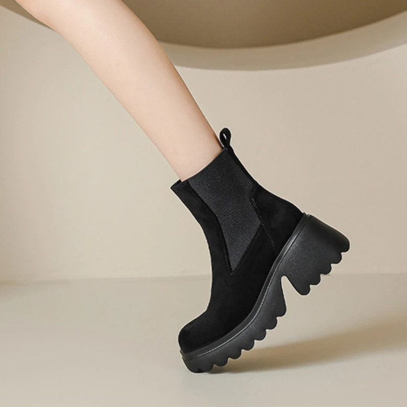 Heidi-Mode | Damen Chelsea Boots mit Dickem Absatz und Elastischen Seiten