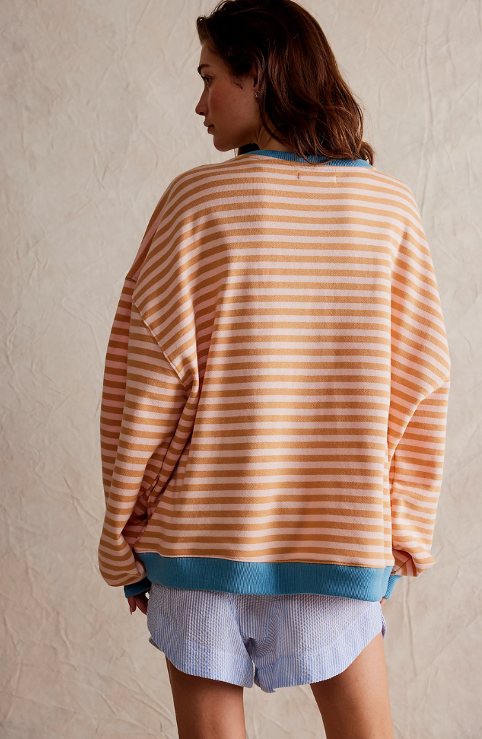Heidi-Mode | Gestreifter Oversized Pullover Stilvoll, Warm und Verspielt