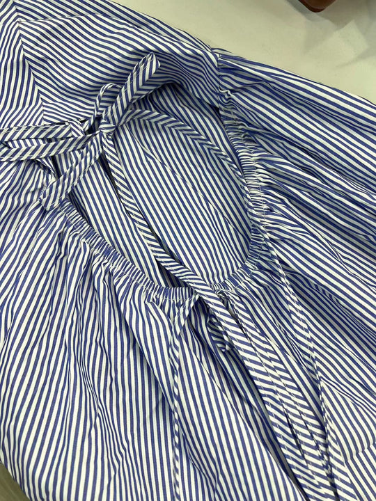 Spitze oben Rückenfreies Streifen Kleid