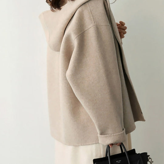 Heidi-Mode | Moderne Damenjacke mit Kapuze für Stil und Komfort