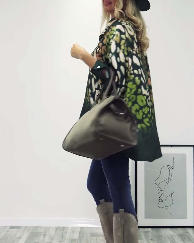 Heidi-Mode | Grüne Bluse mit Leopardenmuster