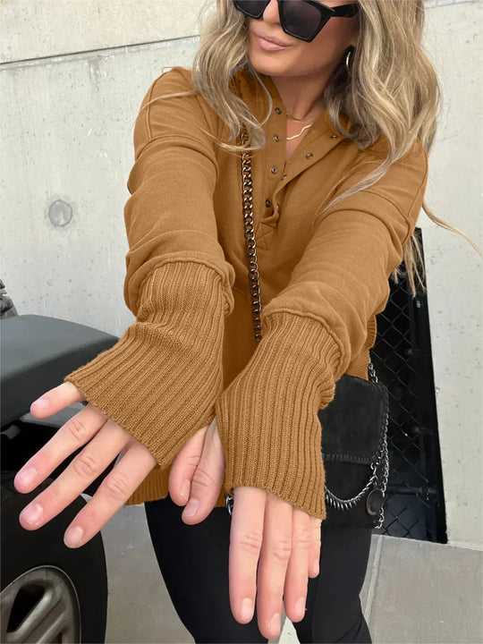 Heidi-Mode | Hoodie mit Knopfverschluss und Handwärmern