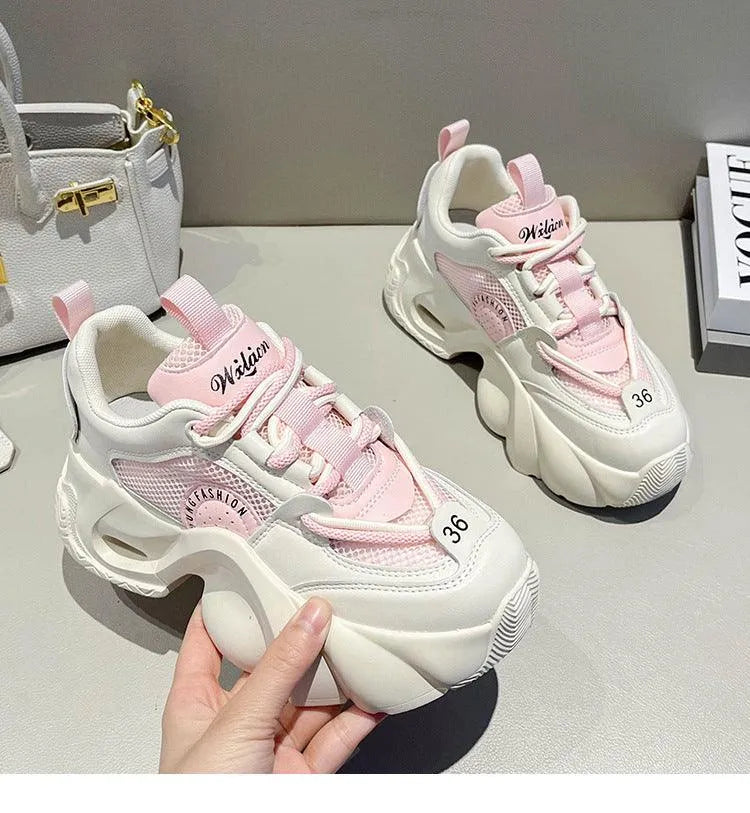 Heidi-Mode | Sneaker mit dicker Sohle