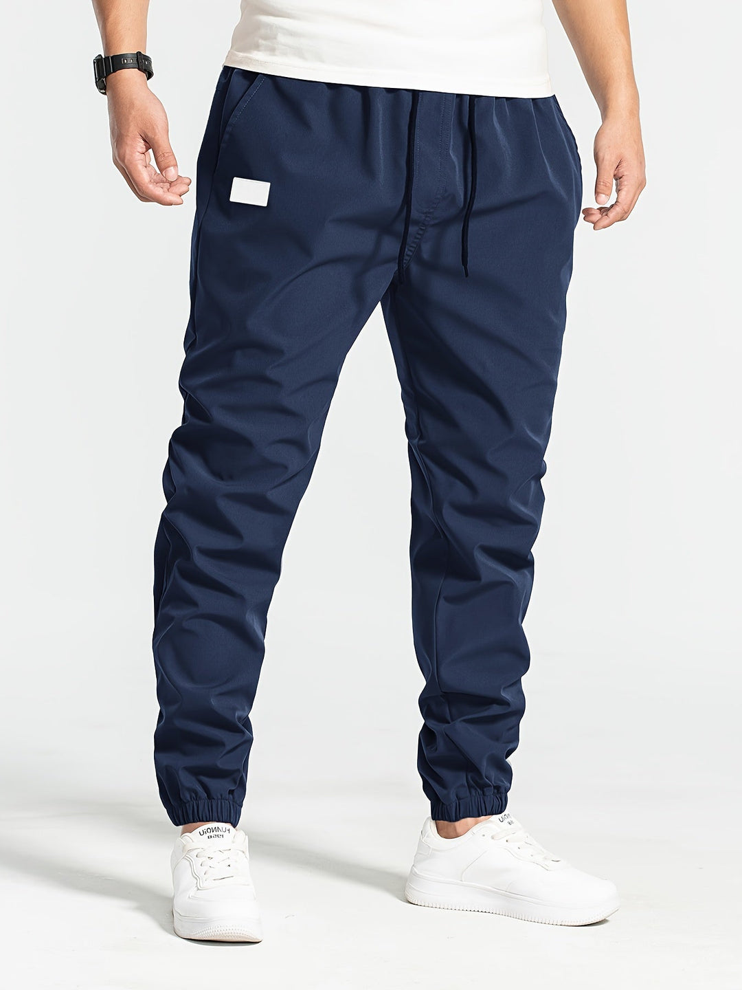 Lässige Tapered-Hose mit Kordelzug