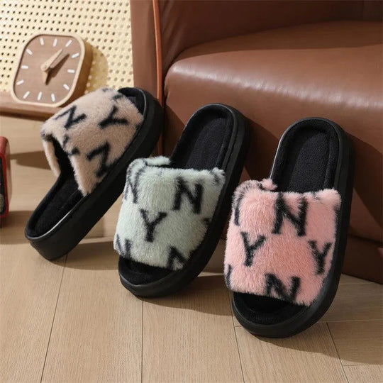 Heidi-Mode | Fuzzy Slippers with Letter Print
