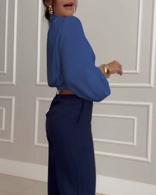 Heidi-Mode | Stilvolle weiße Bluse mit Lampionärmeln und V-Ausschnitt