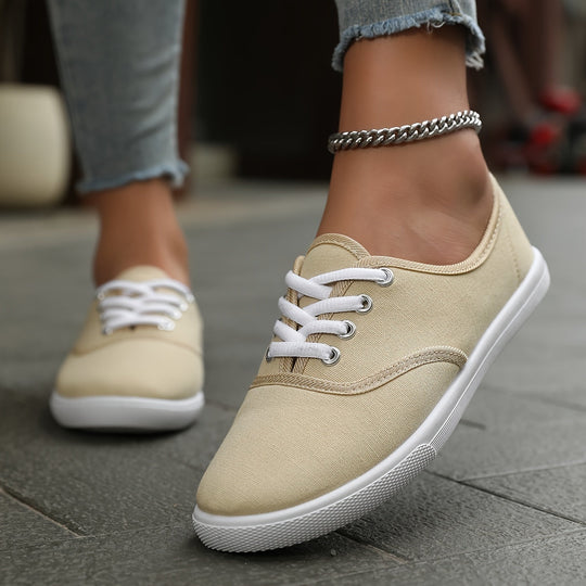 Heidi-Mode | Bequeme Niedrige Canvas Sneakers In Weiß