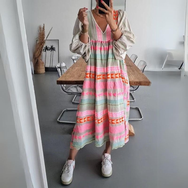 Bunt gestreiftes Midi-Sommerkleid mit Puffärmeln