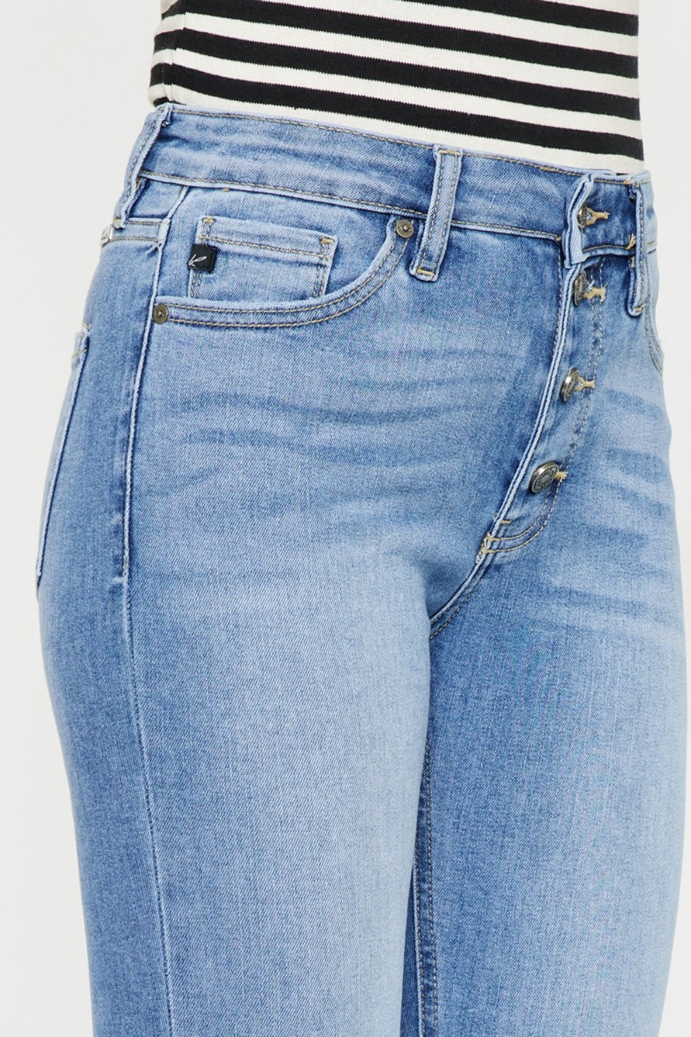 Heidi-Mode | Kancan Distressed Cat'S Whiskers Button Fly Jeans