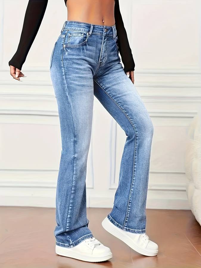 Heidi-Mode - Ausgestellte Jeans im Vintage-look