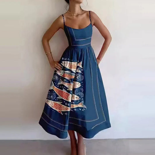 Heidi Mode | Einfarbiges Kleid mit U-Ausschnitt und Strapsen