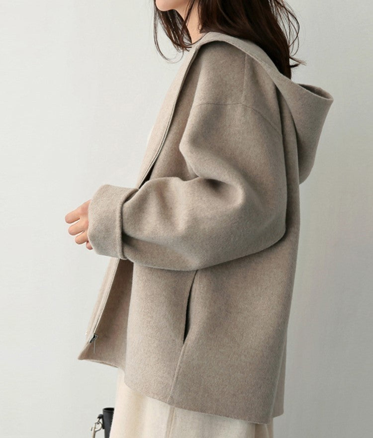 Heidi-Mode | Moderne Damenjacke mit Kapuze für Stil und Komfort