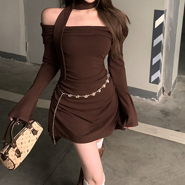 Heidi-Mode | Off Shoulder Trompetenärmel Einfarbig Hip Kleid