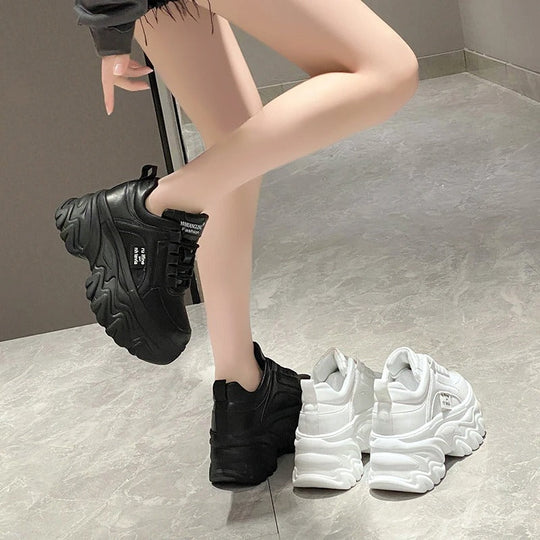 Bequeme Und Klobige Plateau-Sneakers