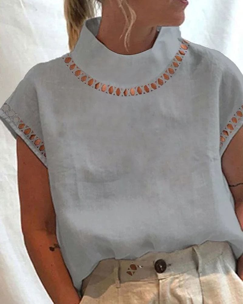 Heidi-Mode | Einfarbige Spitzenbluse mit Stehkragen