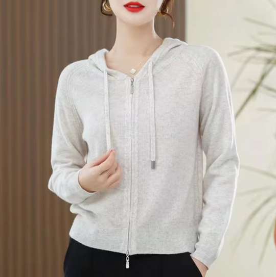 Heidi-Mode | Gestrickter Kaschmir Kapuzenpulli