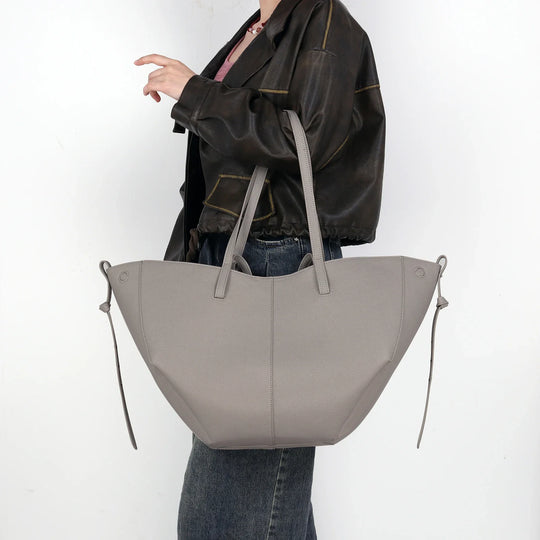 Heidi | Geräumige Handtasche aus veganem Leder