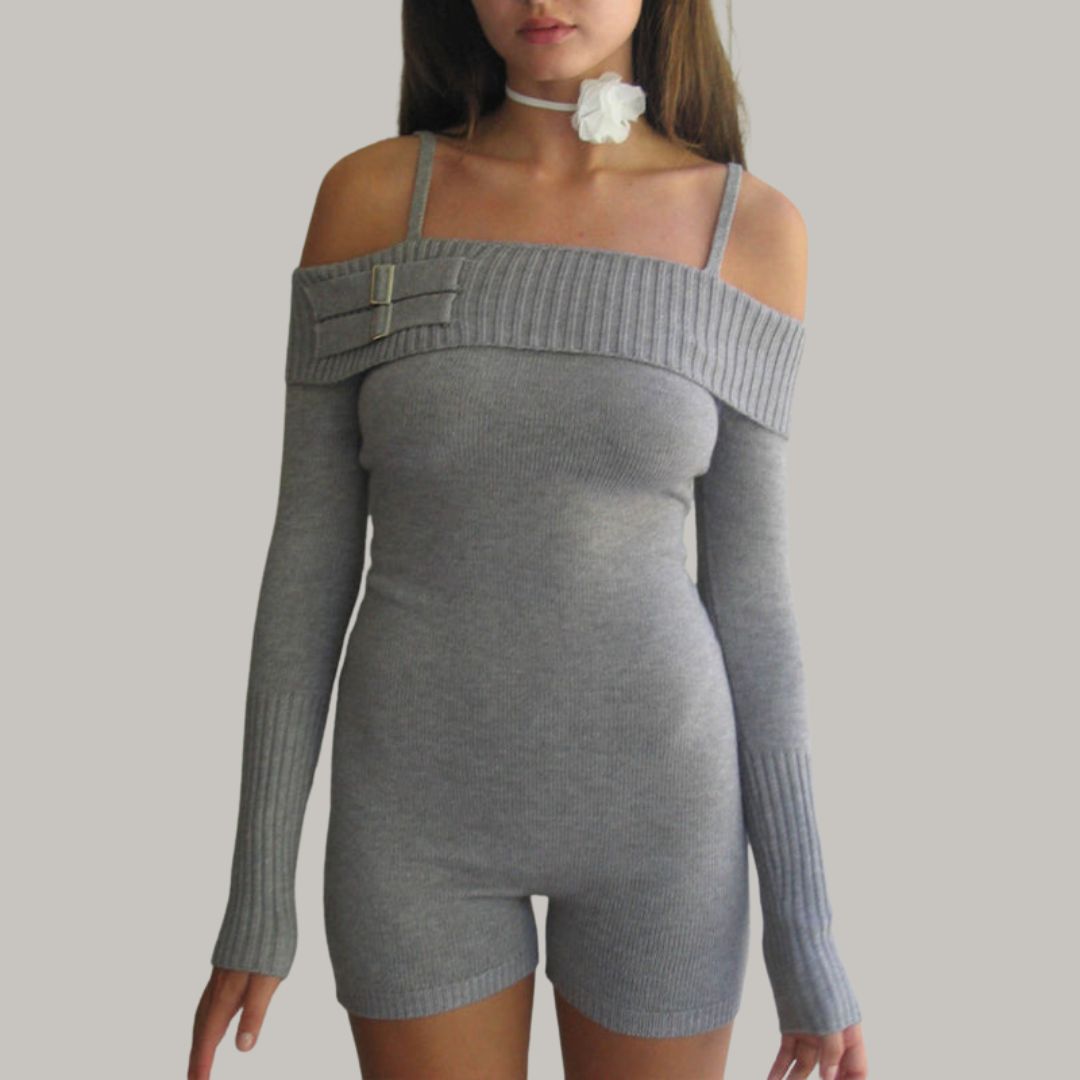 Schulterfreier Strickbody Jumpsuit mit Rippstruktur