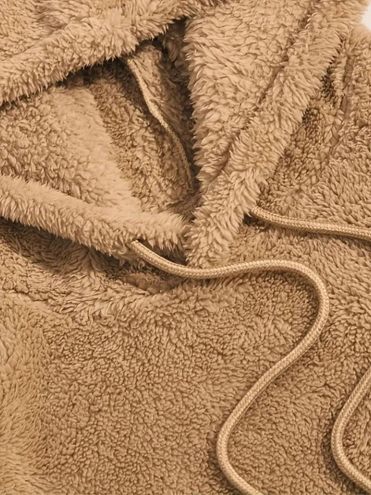 Heidi-Mode | Fluffy Hoodie und Shorts