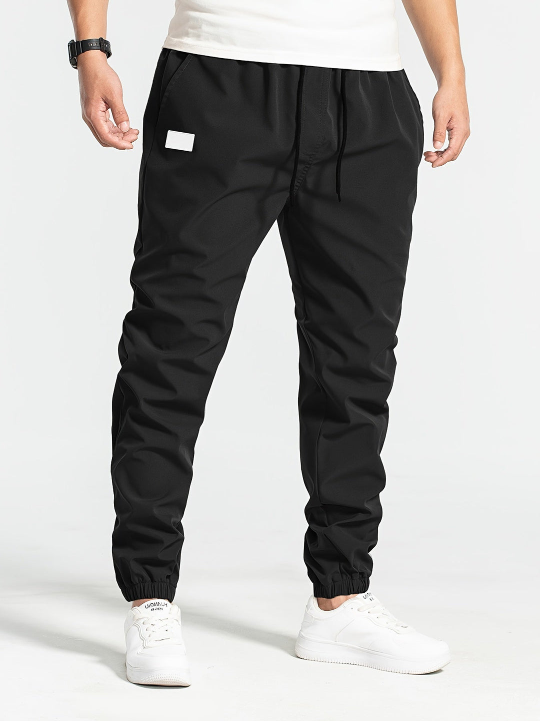 Lässige Tapered-Hose mit Kordelzug