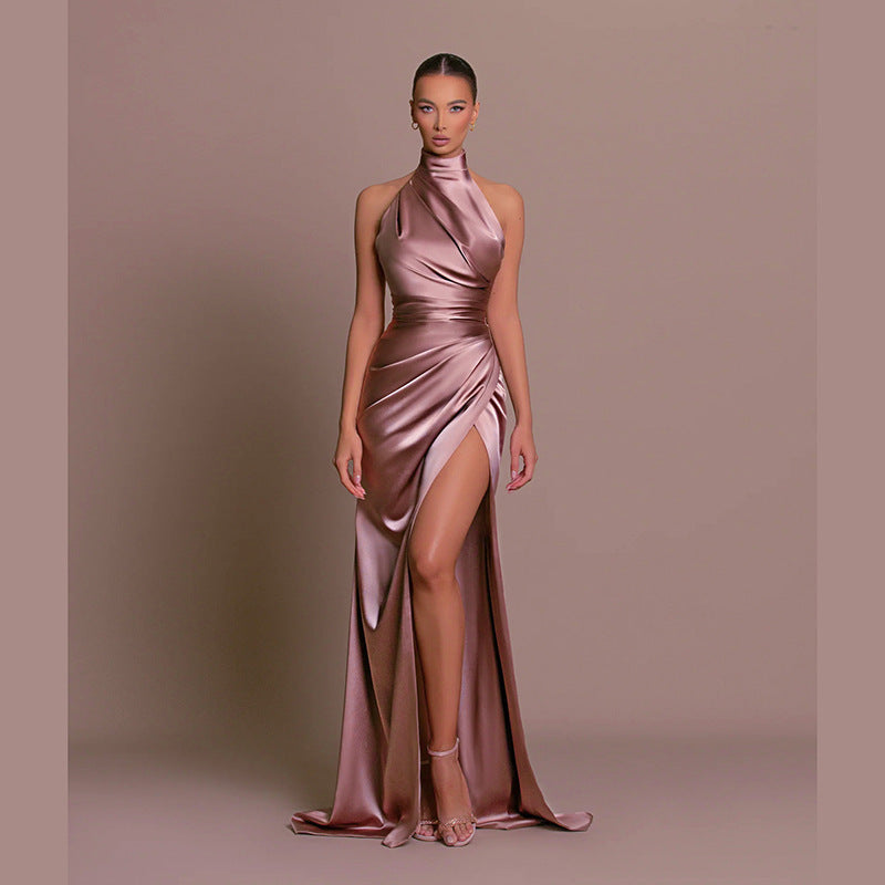 Vielseitiges, ärmelloses, langes Kleid mit Herbstkragen