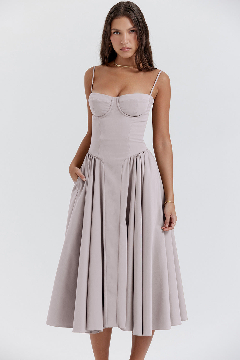 Heidi-Mode | Kleid Sleek Rückenauschnitt Sling Kleid
