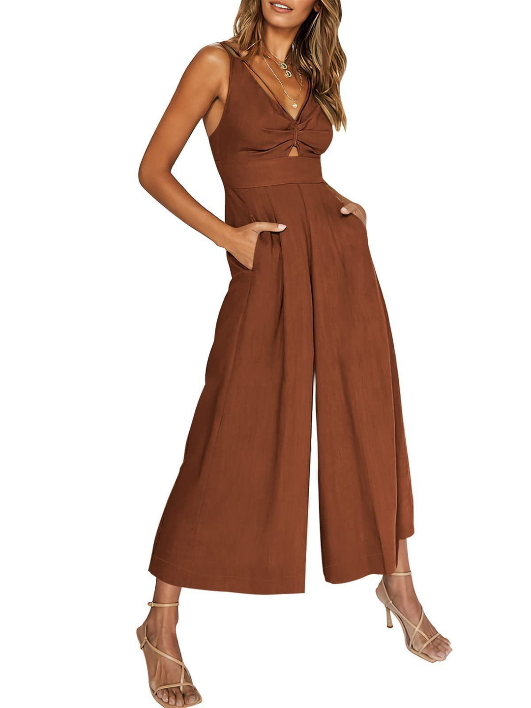 Weitbeiniger Jumpsuit mit Hohlkehle