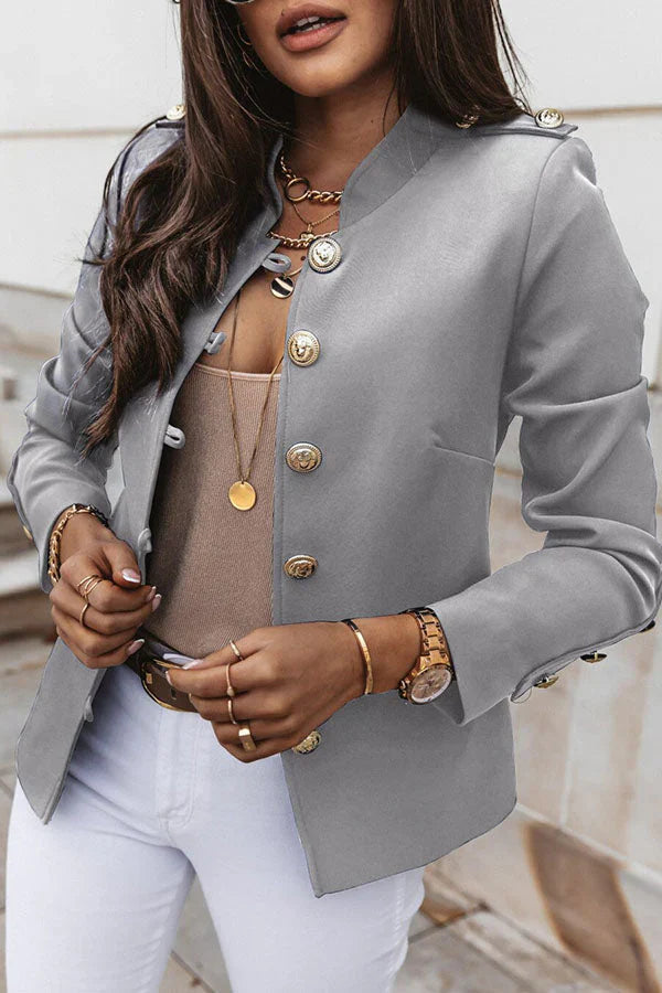 Heidi-Mode | Doppelgeplissierter Blazer mit goldenen Knöpfen