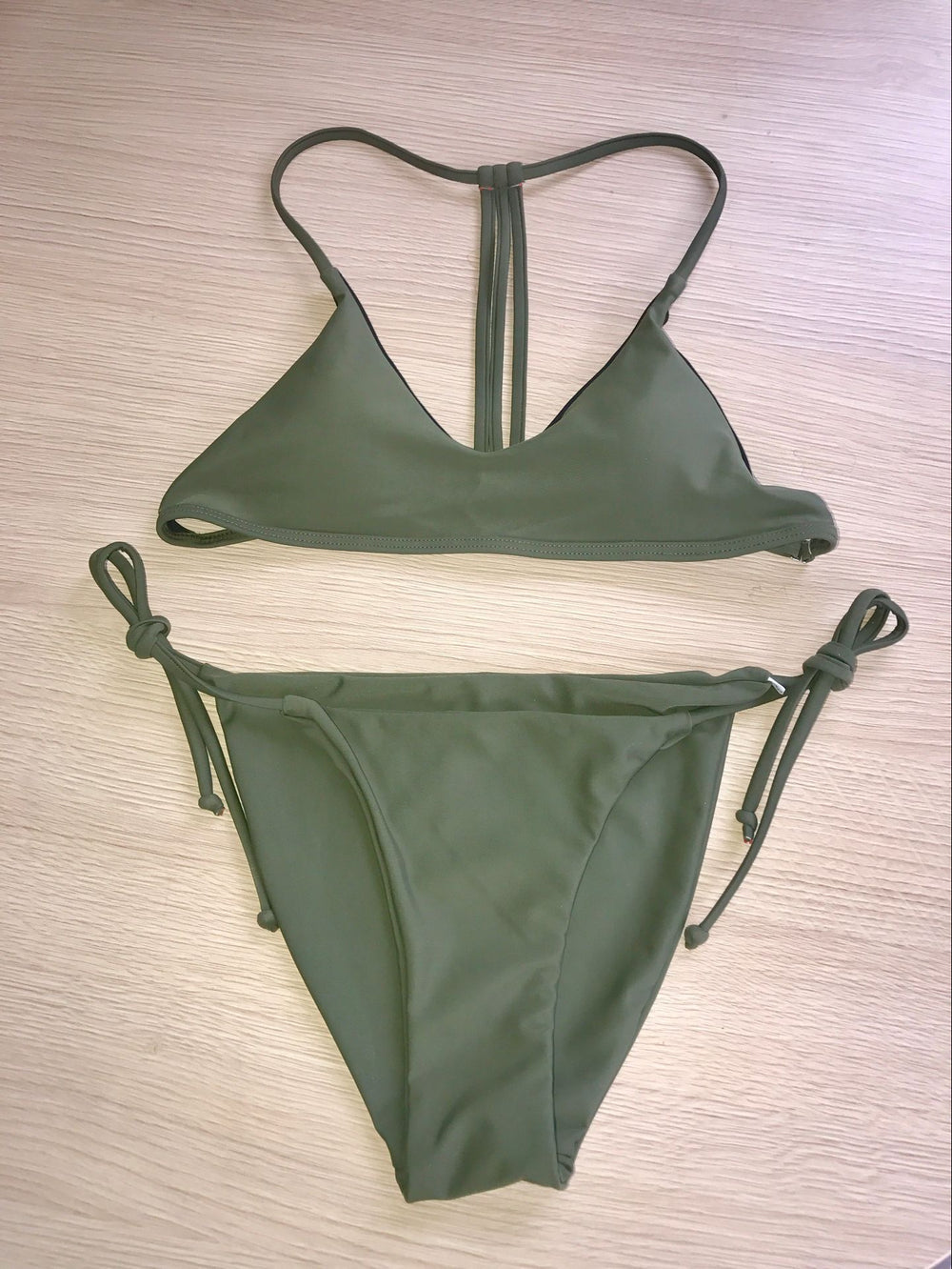 Damen Bikini-Set mit verstellbaren Trägern und seitlichen Bindebändern Heidi-Mode