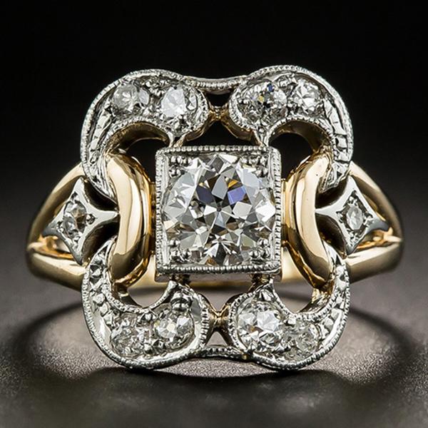ring met diamanten middenstuk