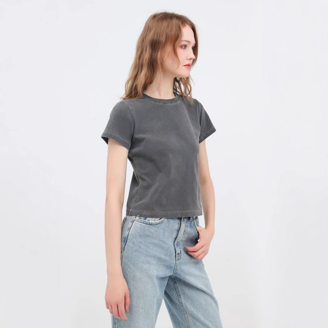 Heidi Mode | Schillerndes altes kurzes T-Shirt mit Färbung