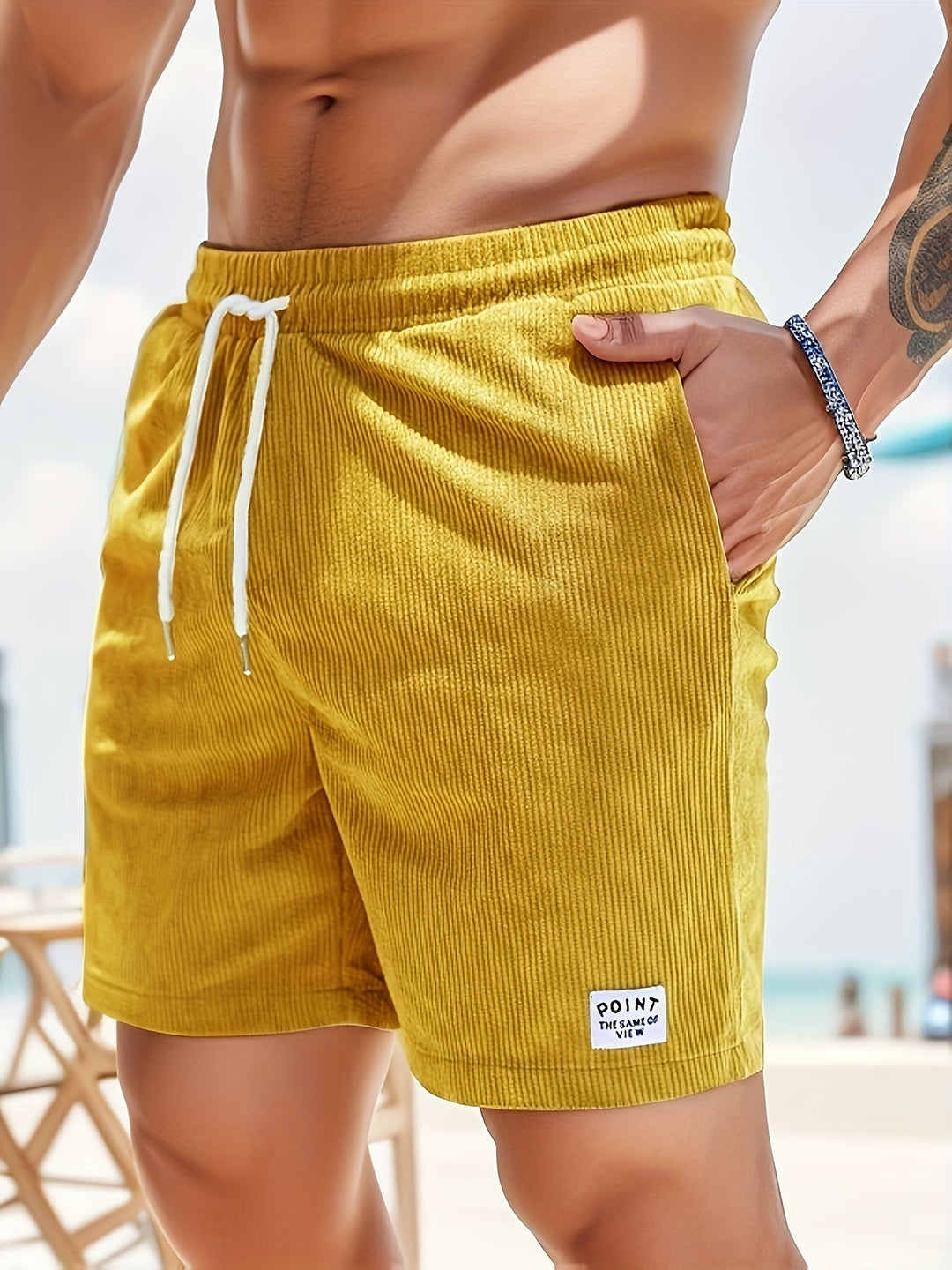 Shorts mit Schnürsenkeln