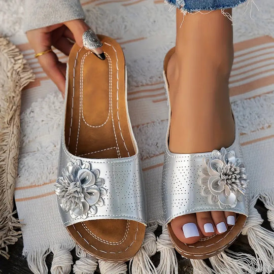 Heidi-Mode | Weiße Flip-Flops Elegante Sandalen mit Blumenmotiv, Komfortabel und Leicht