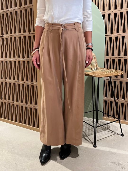 LEG PANTS WITH BELT "PASAS" CAMEL