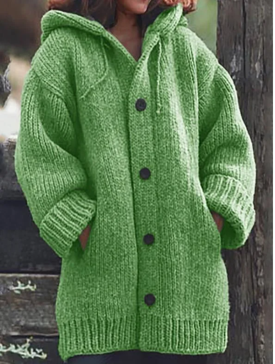 Strickjacke mit Kapuze und Knöpfen