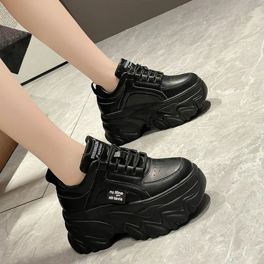Bequeme Und Klobige Plateau-Sneakers