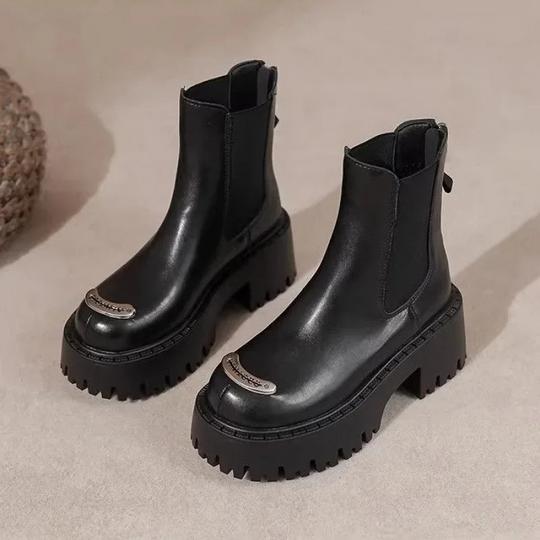 Heidi-Mode | Damen Chelsea Boots mit Metallkappe und Dicksohle