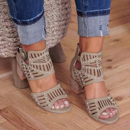 Heidi-Mode | Absatzsandalen mit Vainica