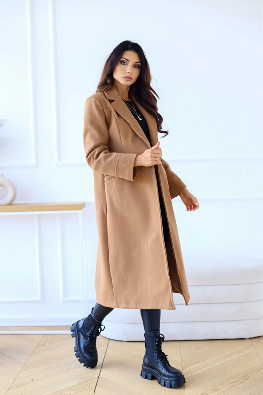 Schicker Trenchcoat mit taillierter Passform