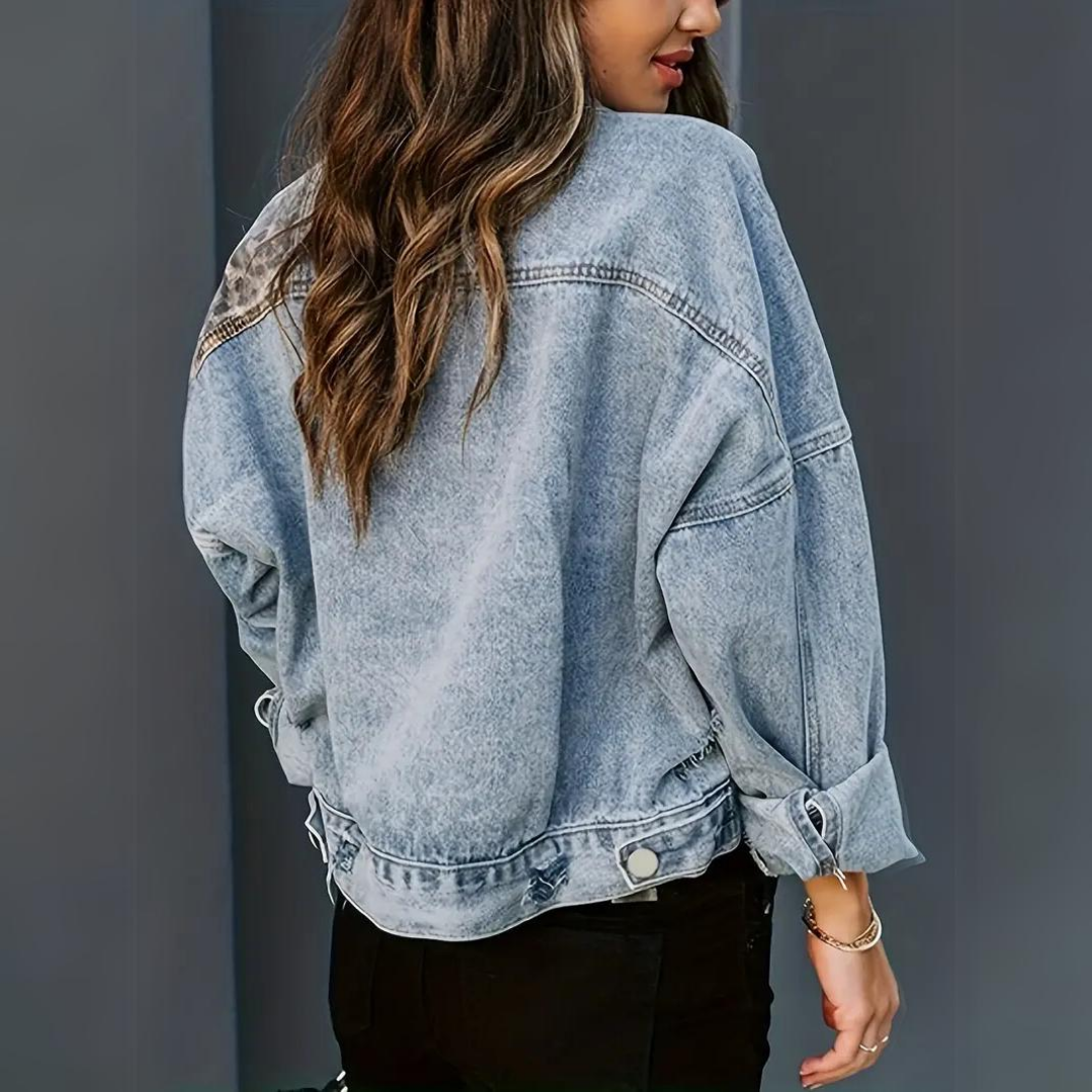 Heidi | Trendige Jeansjacke mit Leopardenmuster