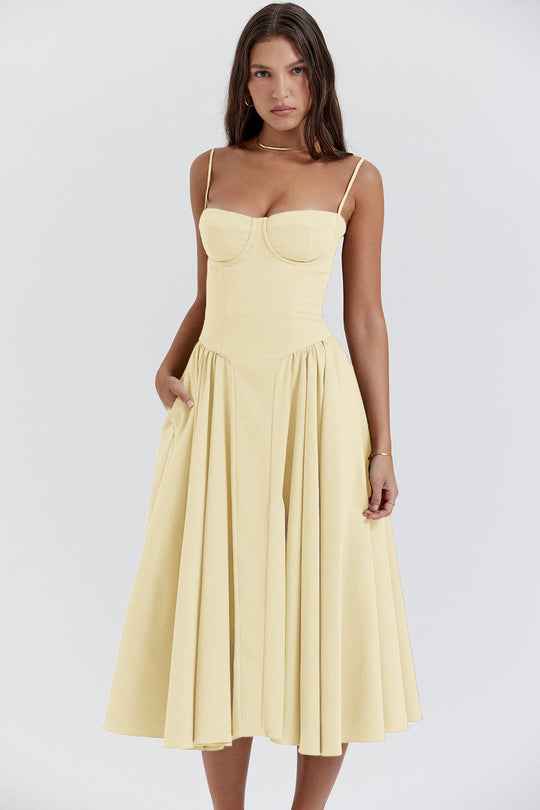 Heidi-Mode | Kleid Sleek Rückenauschnitt Sling Kleid