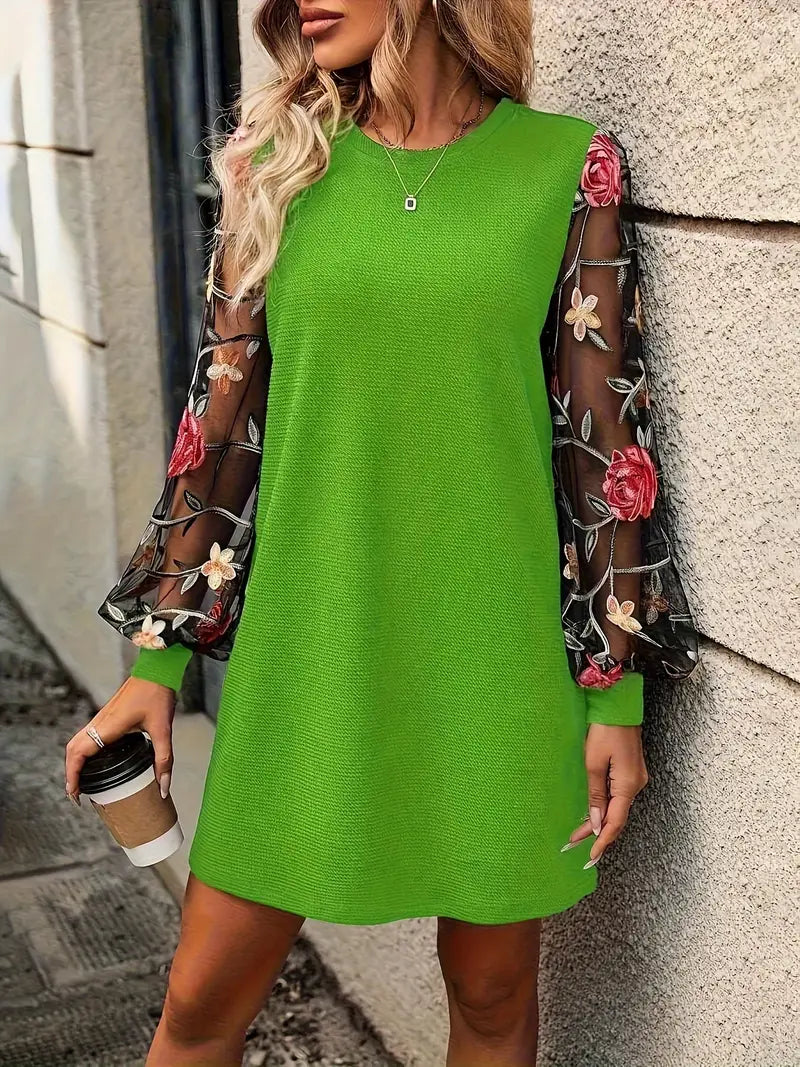 Heidi-Mode | Kleid Mit Blumenstickerei Und Lanternenärmeln
