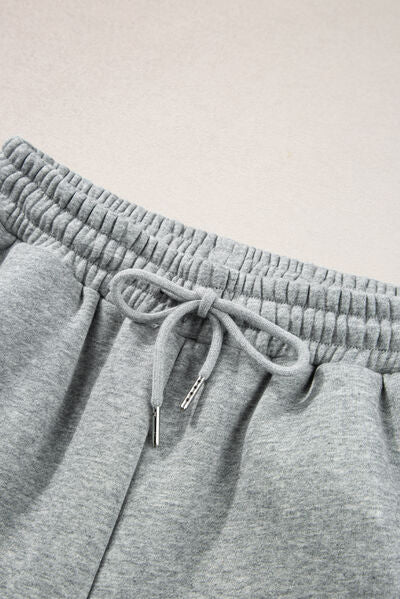 Heidi-Mode | Seitlich Gestreiftes Rundhals-Top und Active Set mit Hose